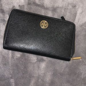 Tory Burch wallet